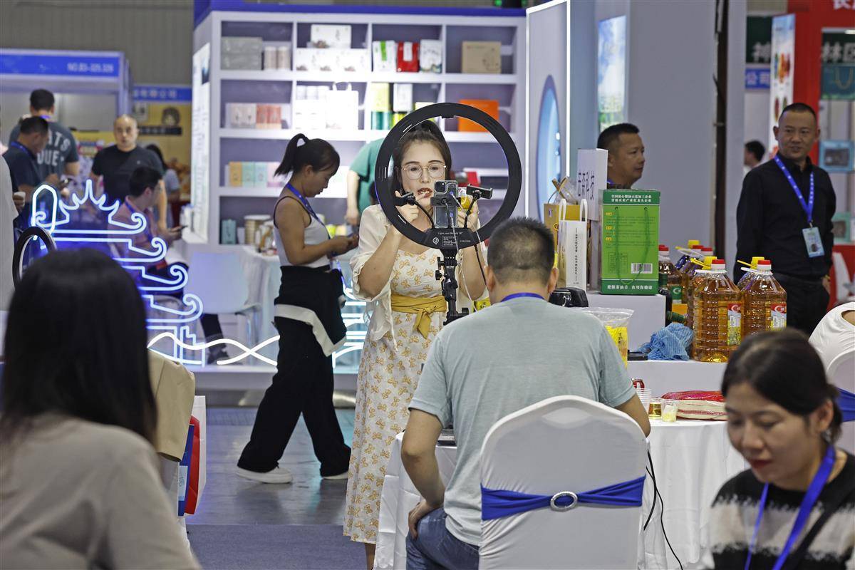 850九线拉王怎么得箱子